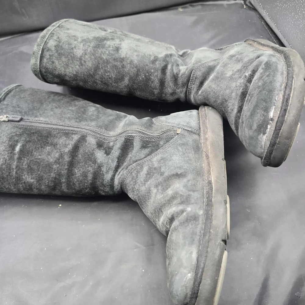 UGG Black‎ Fleece-Lined Boots